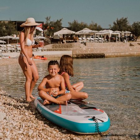 Holiday Home Seaside Mobile Home By Interhome シロ エクステリア 写真